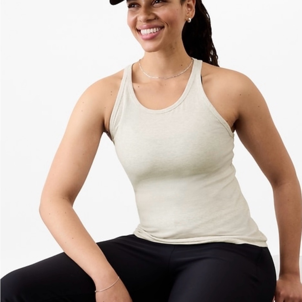 NWT SOLD OUT!!! Athleta Signature Rib Tank in Fog Grey Heather